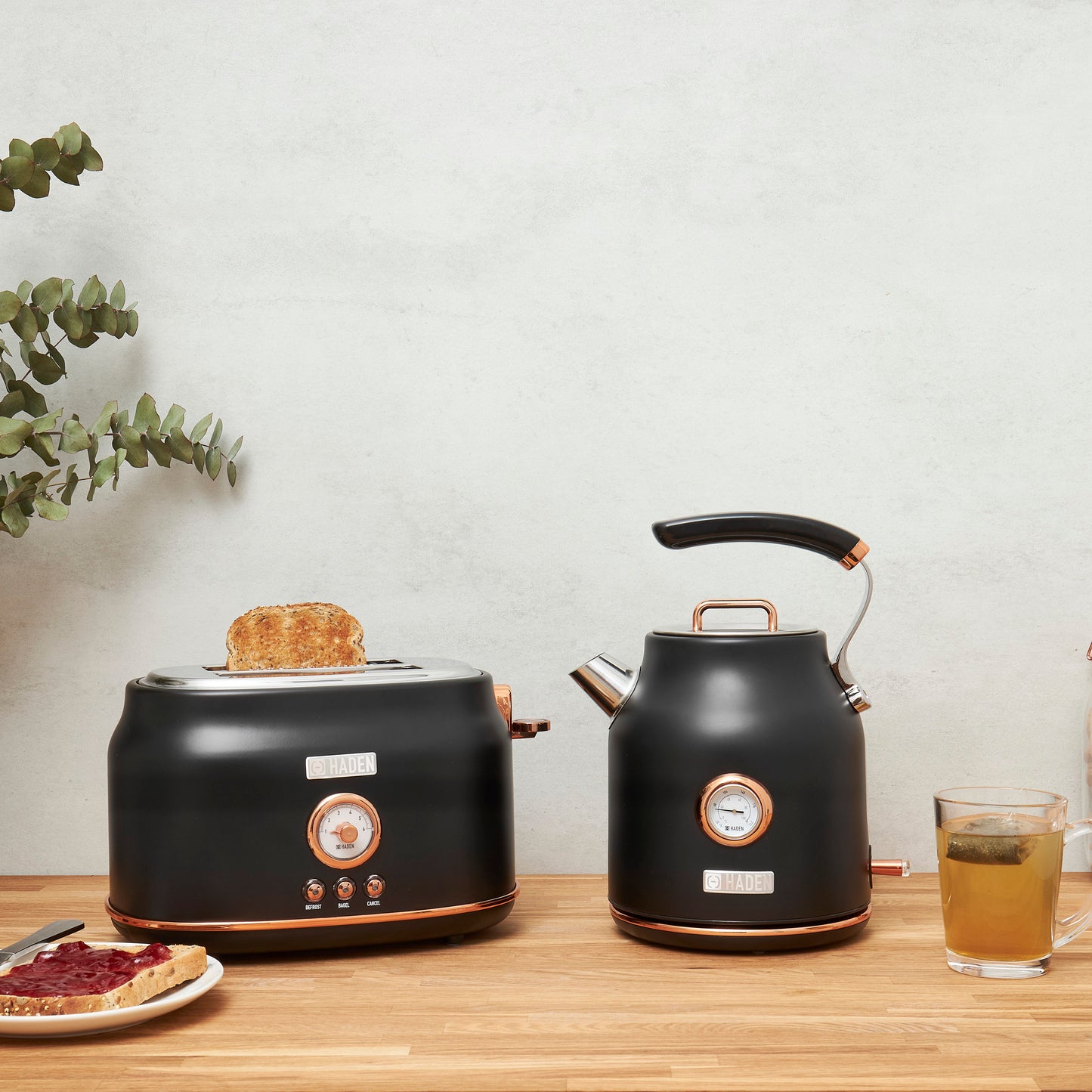 Haden Dorset 1.7L Electric Kettle - Black & Copper