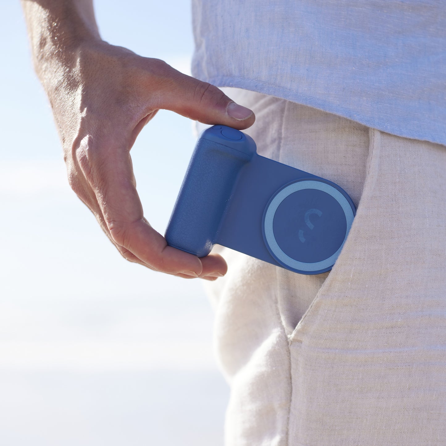 ShiftCam SnapGrip Magnetic Smartphone Battery Grip- Blue Jay