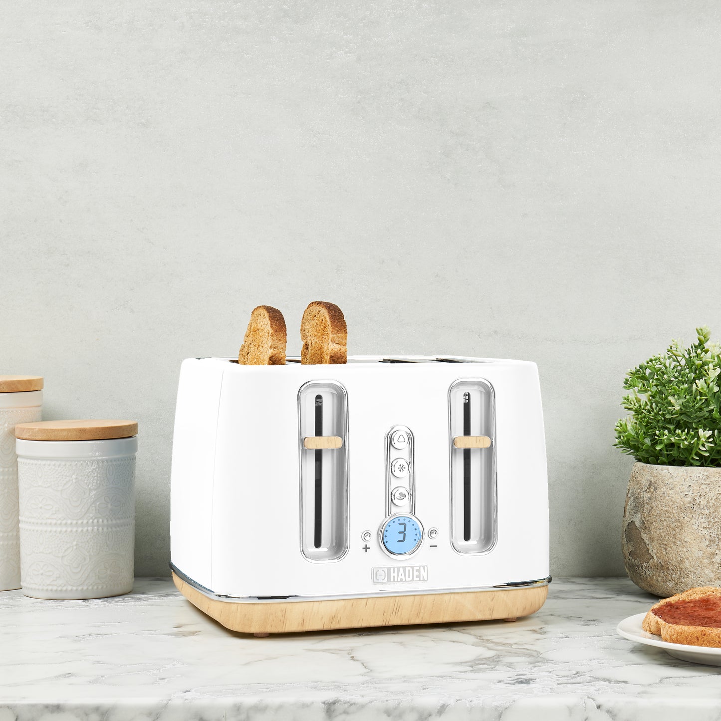 Haden Dorchester 4-Slice Toaster - Matte White 