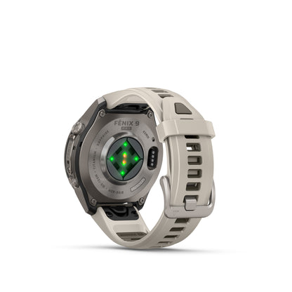 Garmin Fenix 9  Pro - 43 mm - Titanium with Fog Gray/Dark Sandstone Silicone Band