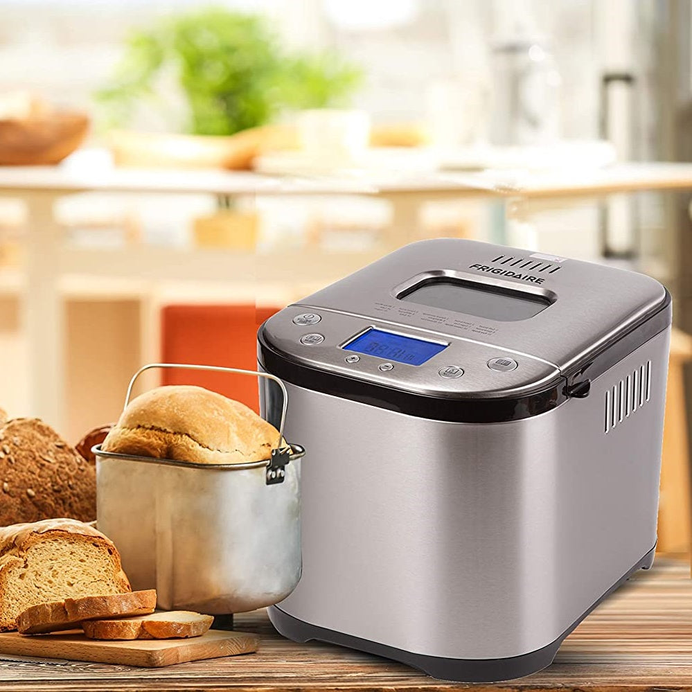 Frigidaire 15-Program Bread Maker - Stainless Steel