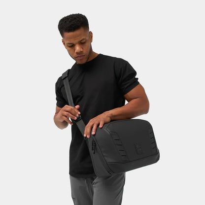 Nomatic McKinnon Camera Messenger 13L