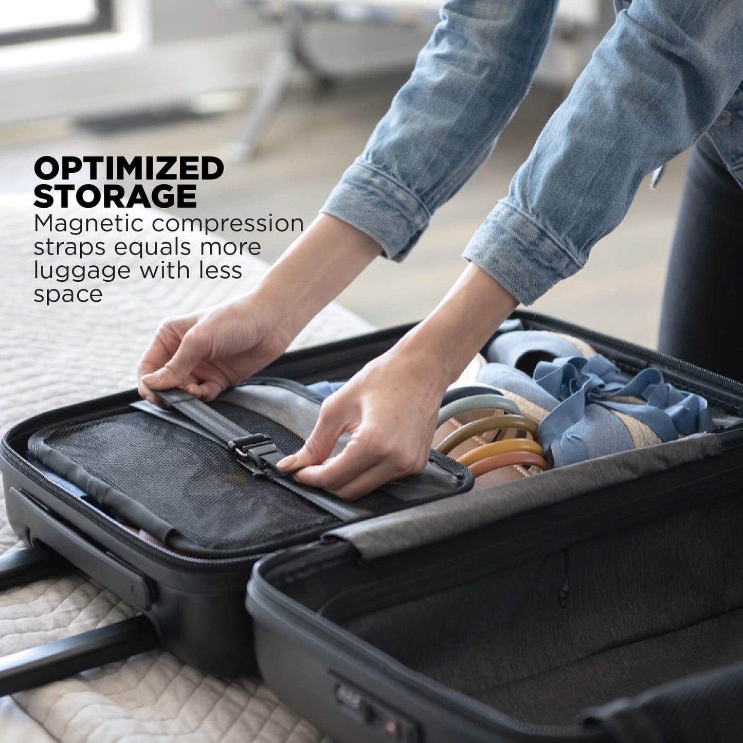 Nomatic Carry-On Spinner Suitcase - Classic - Black