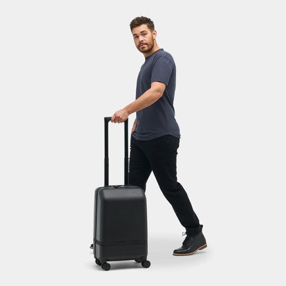 Nomatic Carry-On Spinner Suitcase - Classic - Black